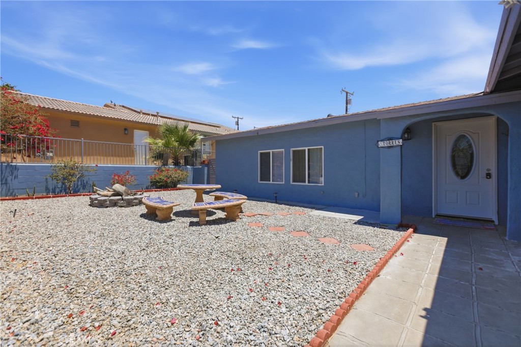 9770 Vista Del Valle