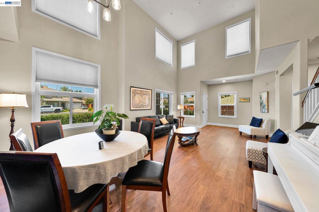 1275 Nice Ct