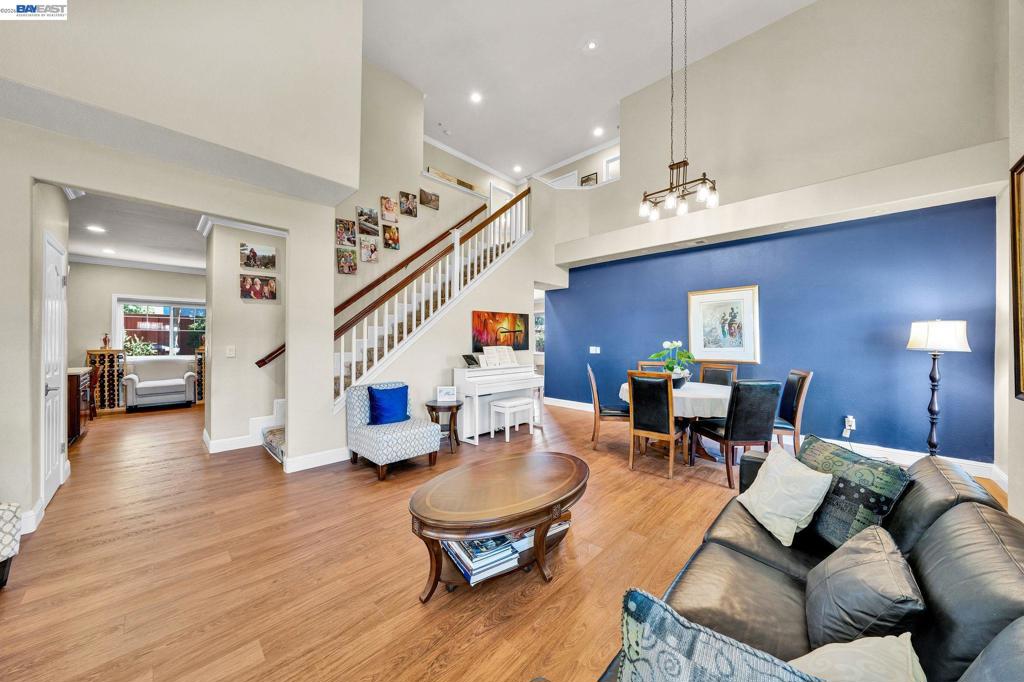 1275 Nice Ct