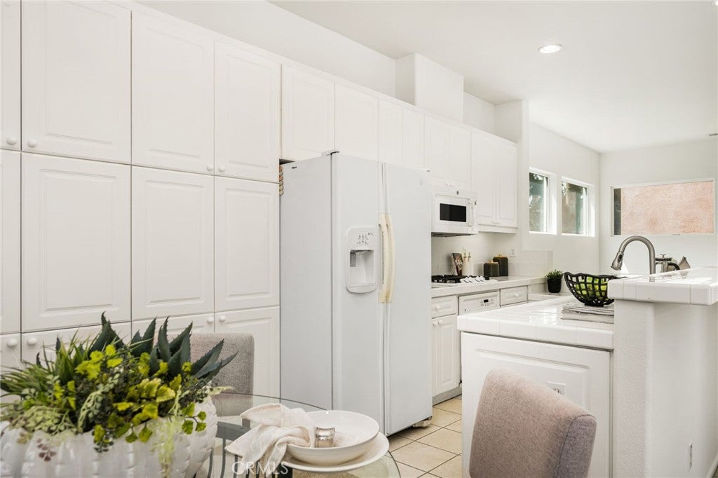 11 Medici Aisle, Irvine CA 92606 - Photo 13