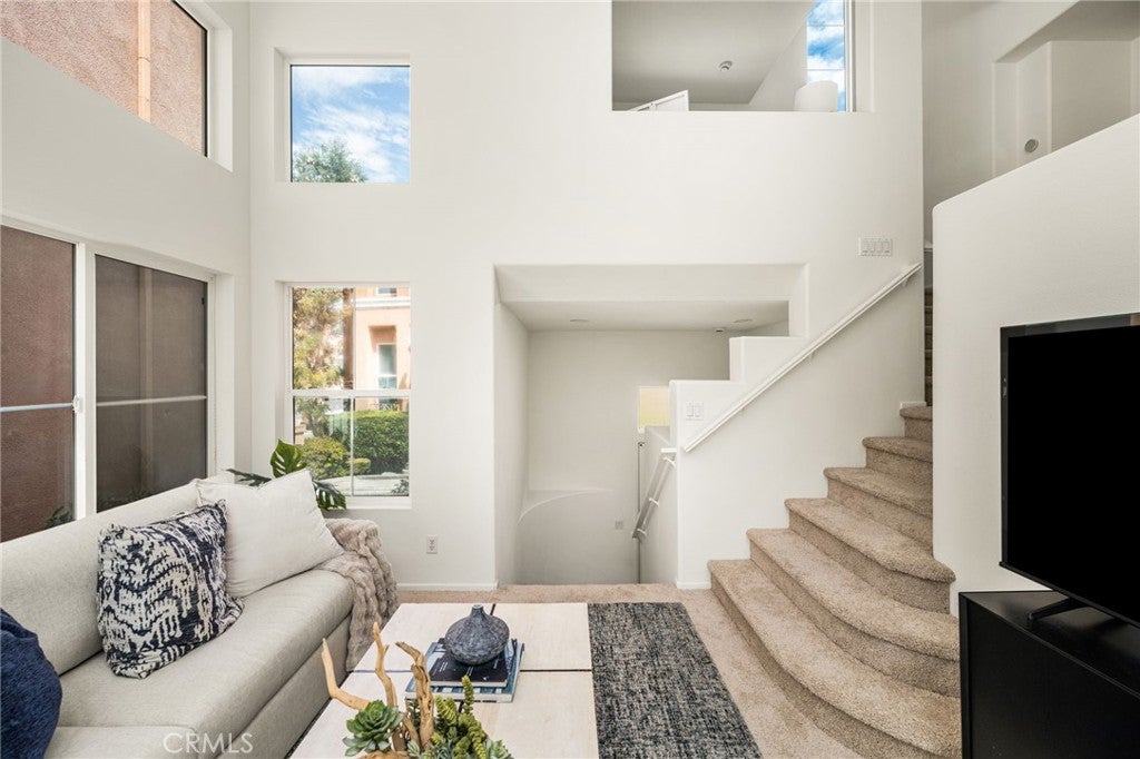 11 Medici Aisle, Irvine CA 92606 - Photo 7