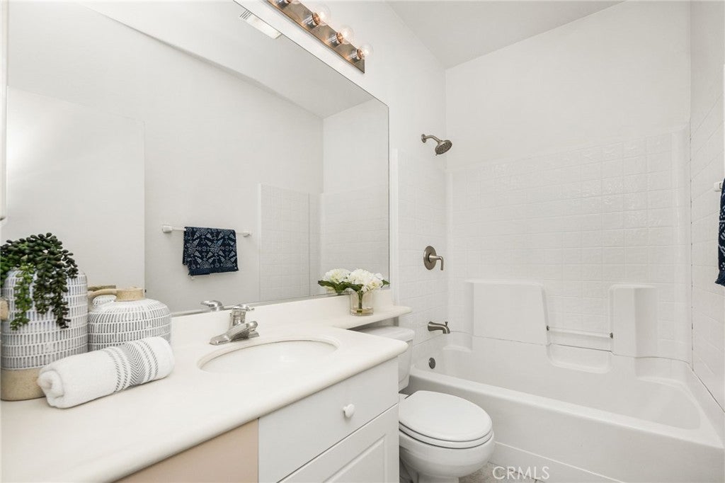 11 Medici Aisle, Irvine CA 92606 - Photo 41