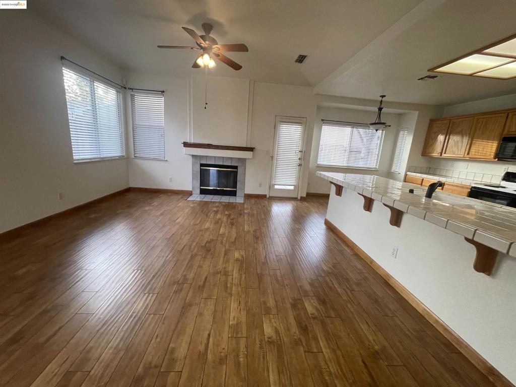 ARLINGTON - Residential