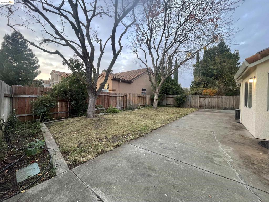 ARLINGTON - Residential