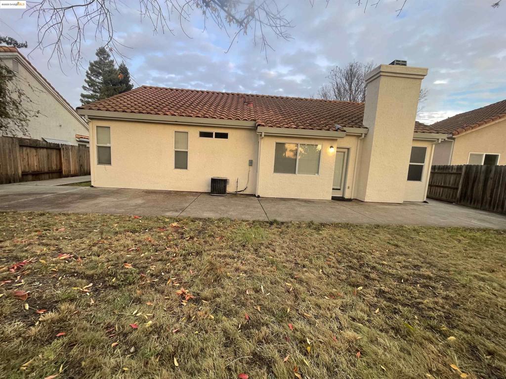 ARLINGTON - Residential