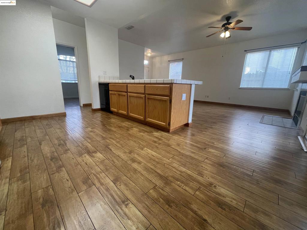 ARLINGTON - Residential