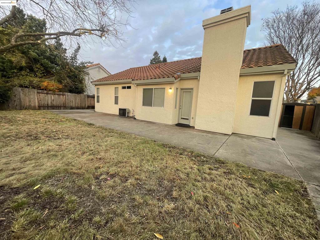 ARLINGTON - Residential