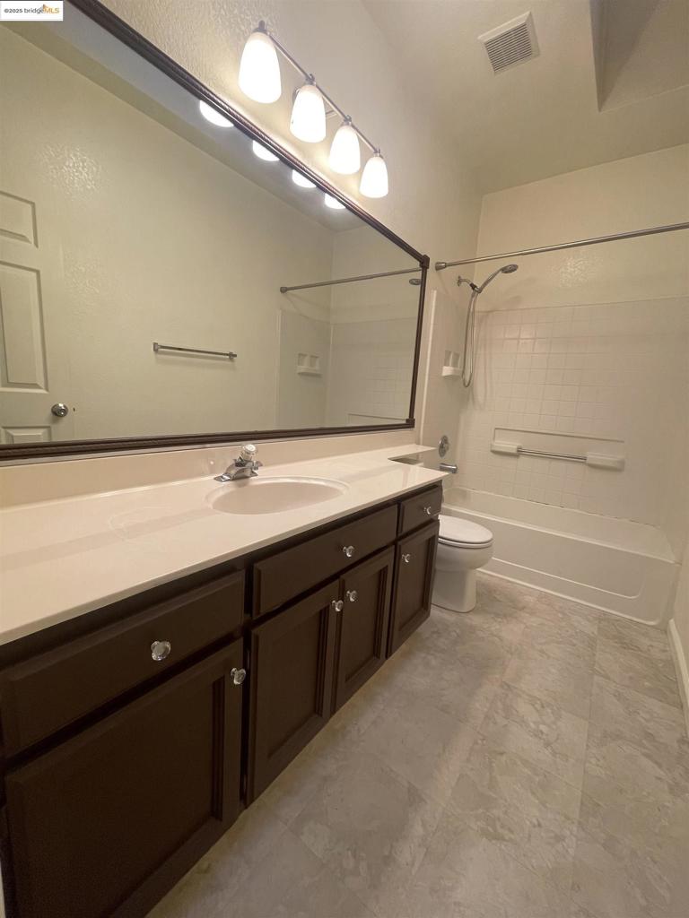 ARLINGTON - Residential