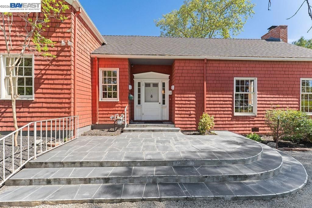 Photo of 1972 S Livermore Ave Ave, Livermore, CA 94550 (MLS # 41127723)