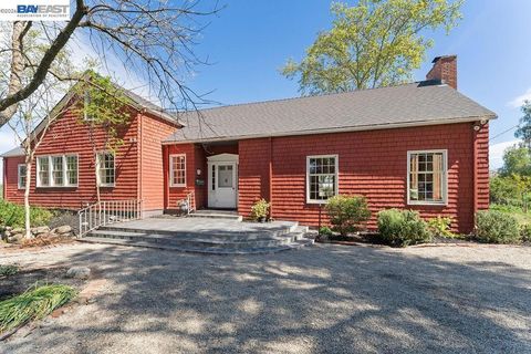 Photo of 1972 S Livermore Ave Ave, Livermore, CA 94550 (MLS # 41127723)