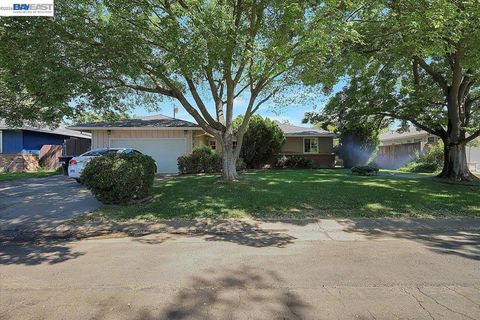 Photo of 1816 Eastern Avenue Ave, Sacramento, CA 95864 (MLS # 41128746)