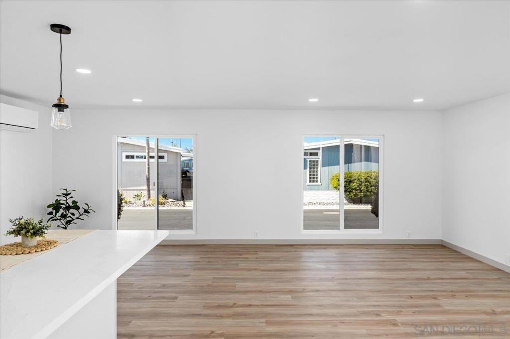 7110 Santa Cruz Street 54