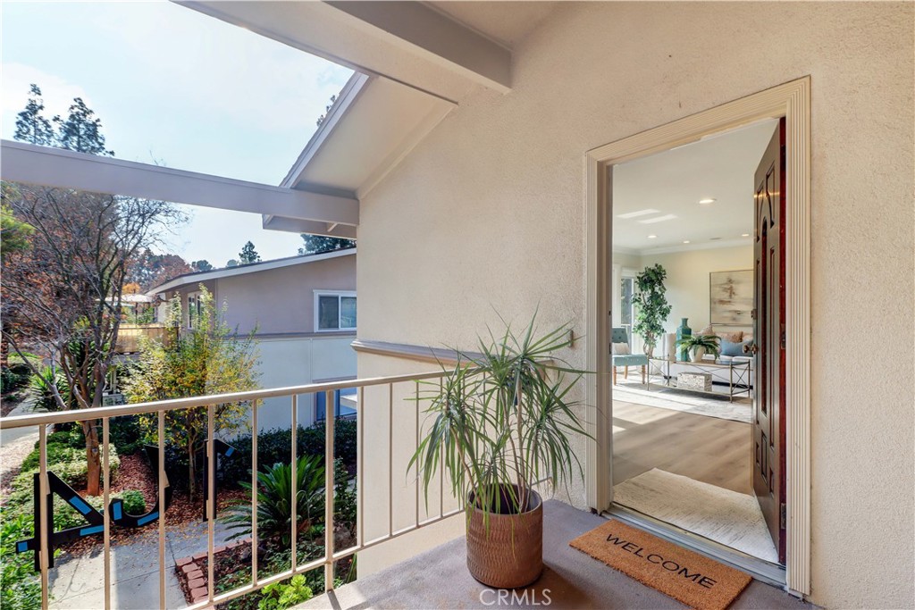 164 Avenida Majorca N