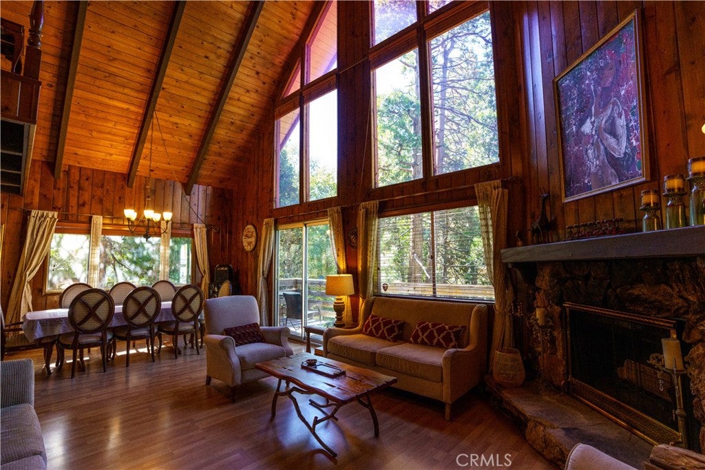 130 N John Muir Road