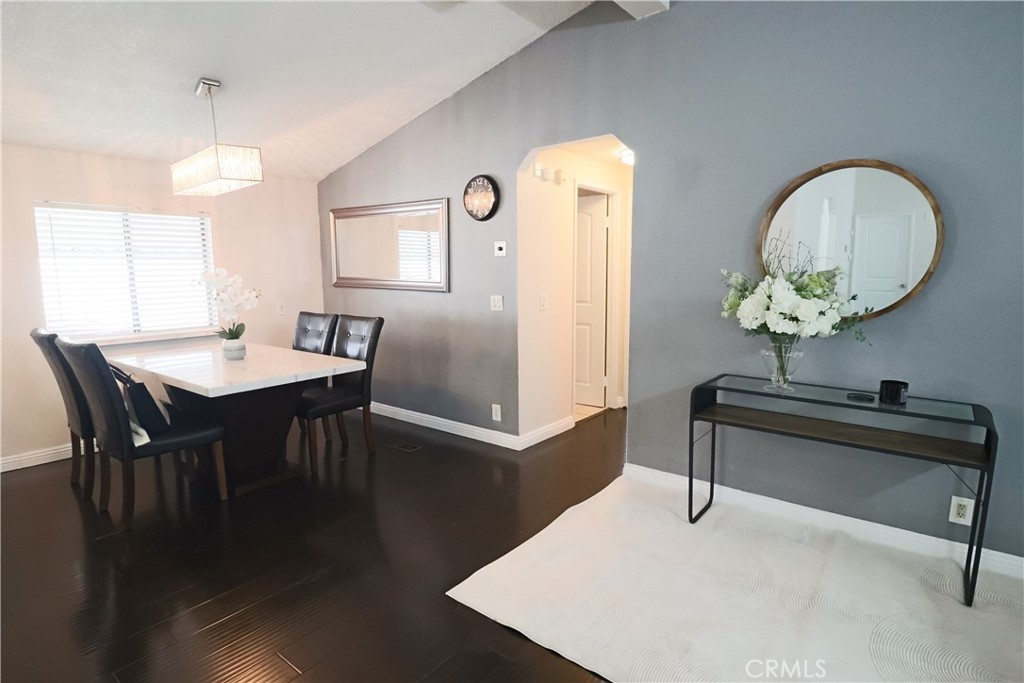 12151 Trask 15