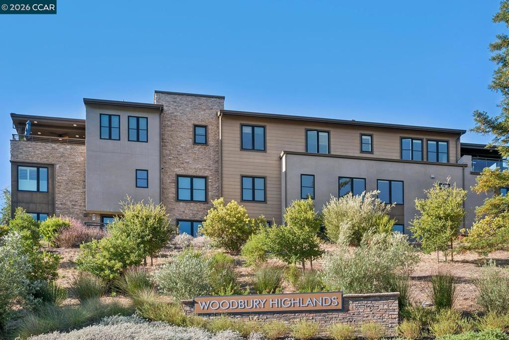 25 Woodbury Highlands Ct CT 21, Lafayette CA 94549