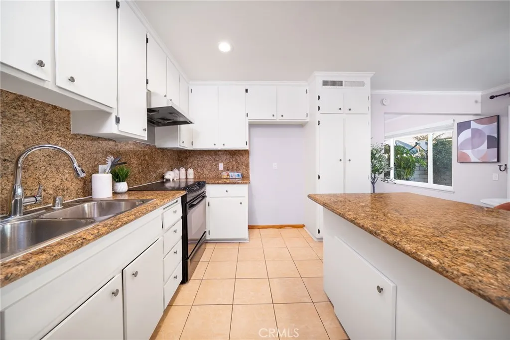 West Covina, California 91792, United States, 3 Bedrooms Bedrooms, ,2 BathroomsBathrooms,Residential,Active,181469