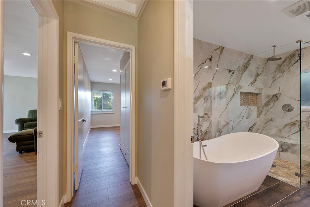 Anaheim Crest (ANCR) - Residential Lease
