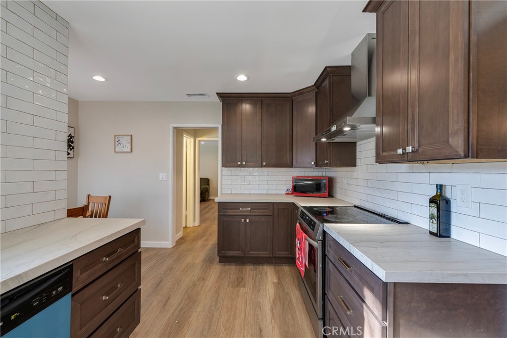 Anaheim Crest (ANCR) - Residential Lease