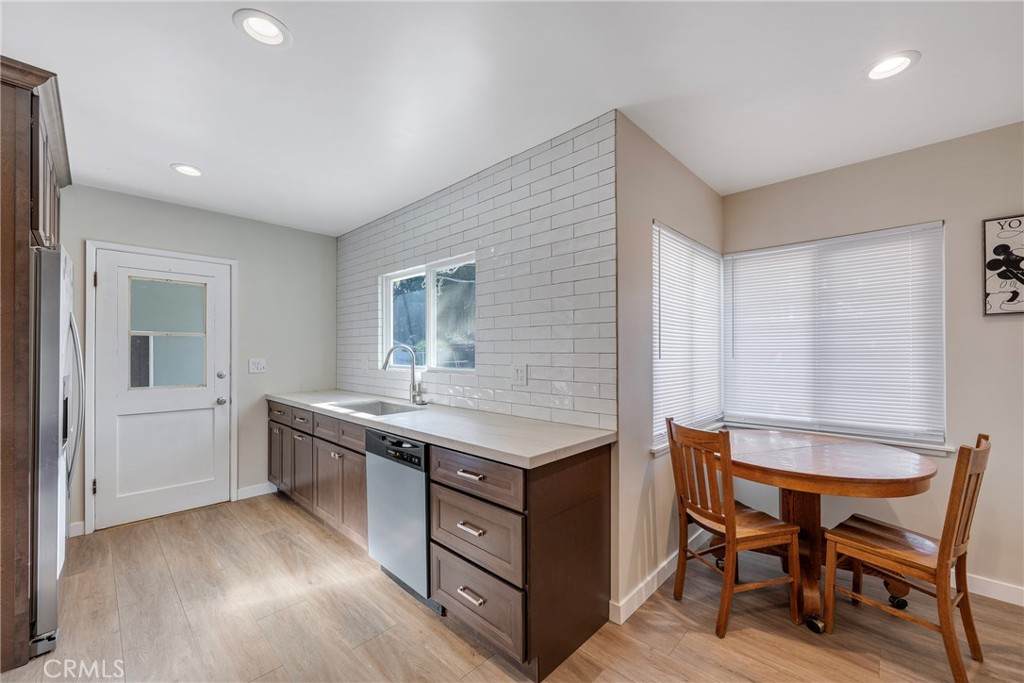 Anaheim Crest (ANCR) - Residential Lease