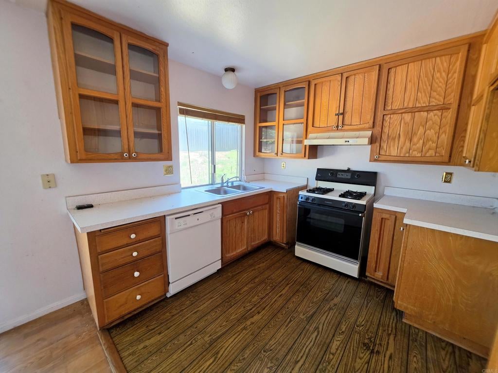 3830 Polly Lane