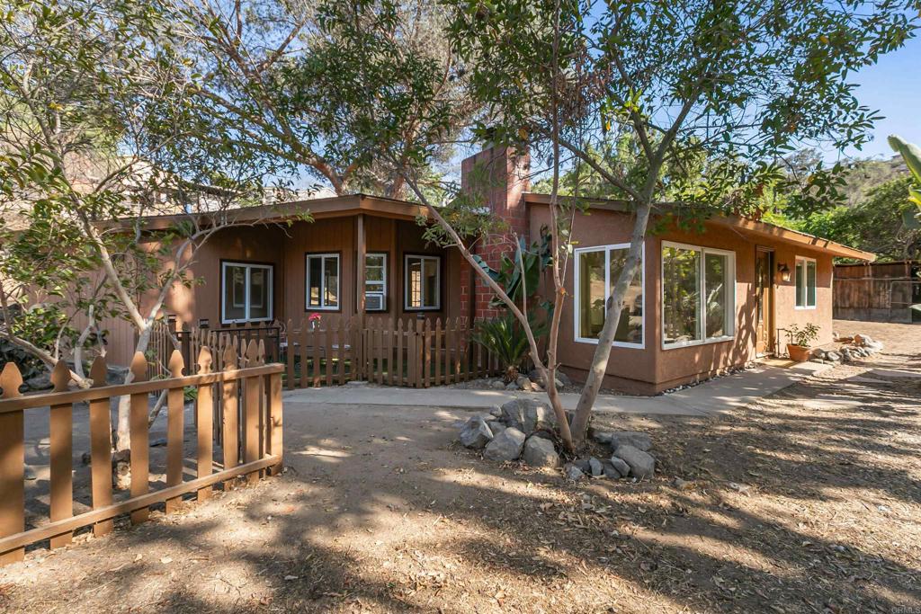 8838 Cherry Road