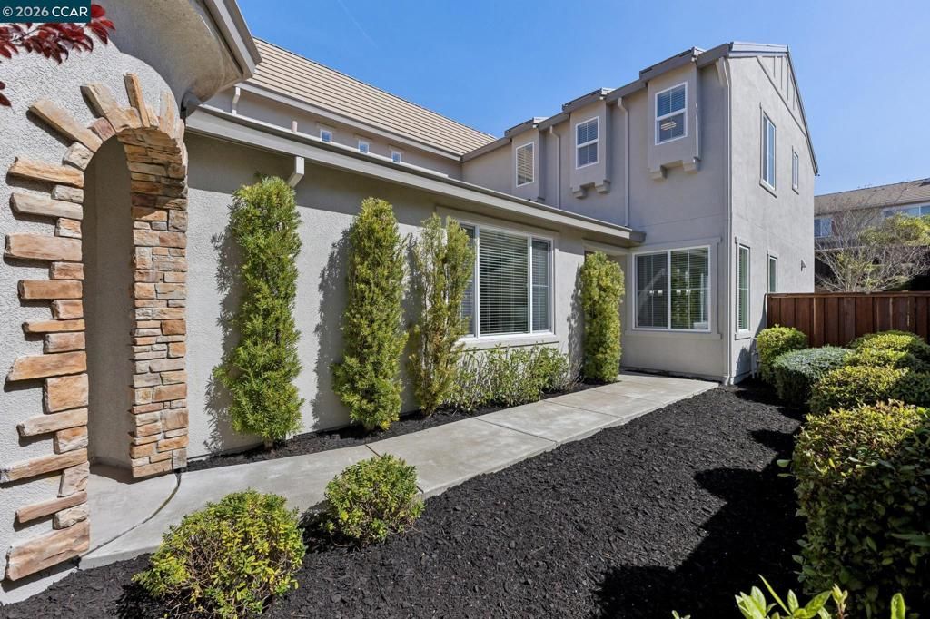 Photo of 6183 Kearny Way, San Ramon, CA 94582 (MLS # 41126801)