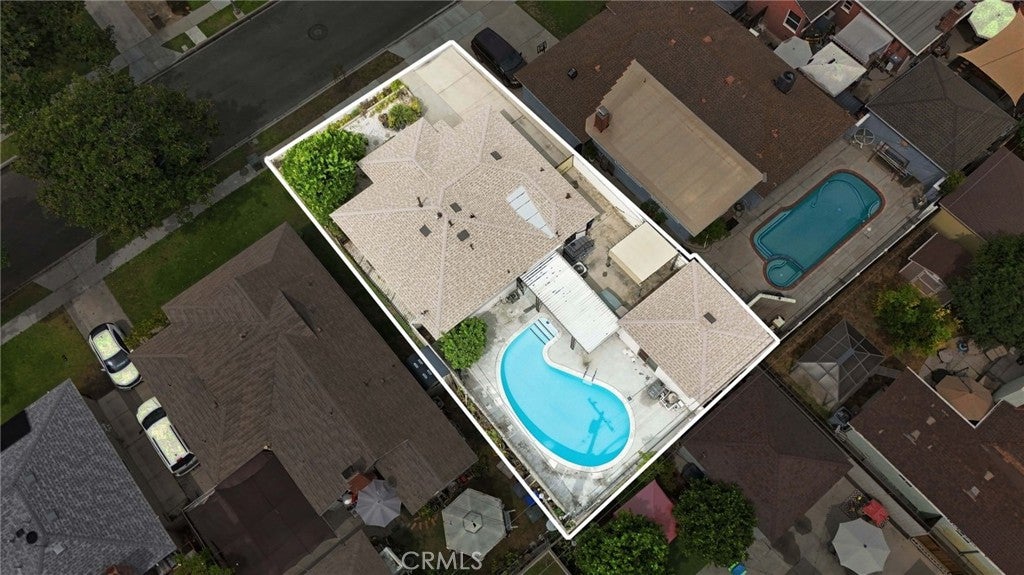 4832 Coldbrook