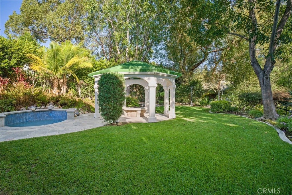 128 S Derby Circle