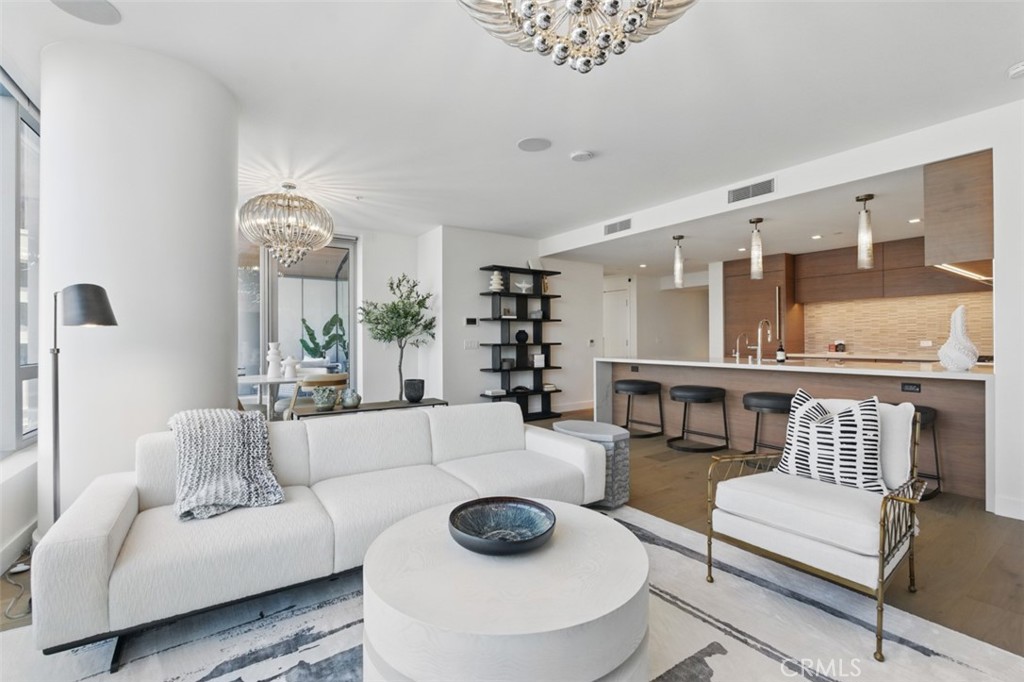 888 W E Street 505