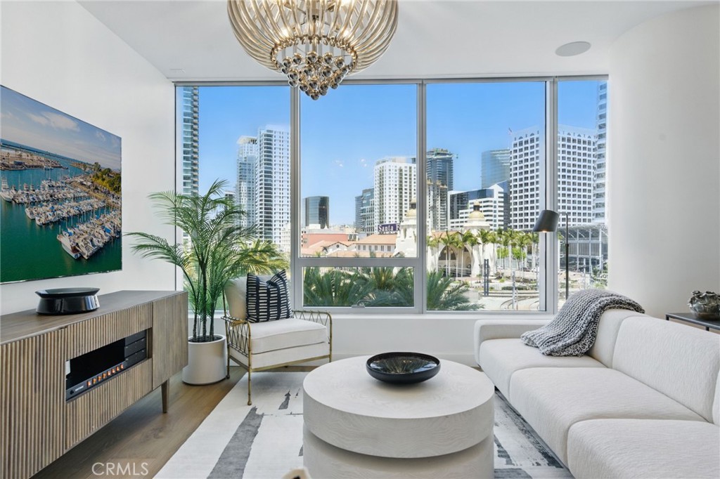 888 W E Street 505