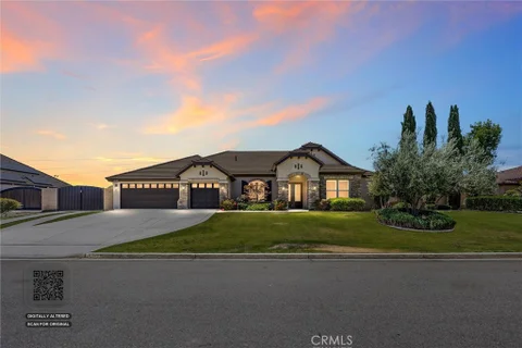 MLS: SR26151899