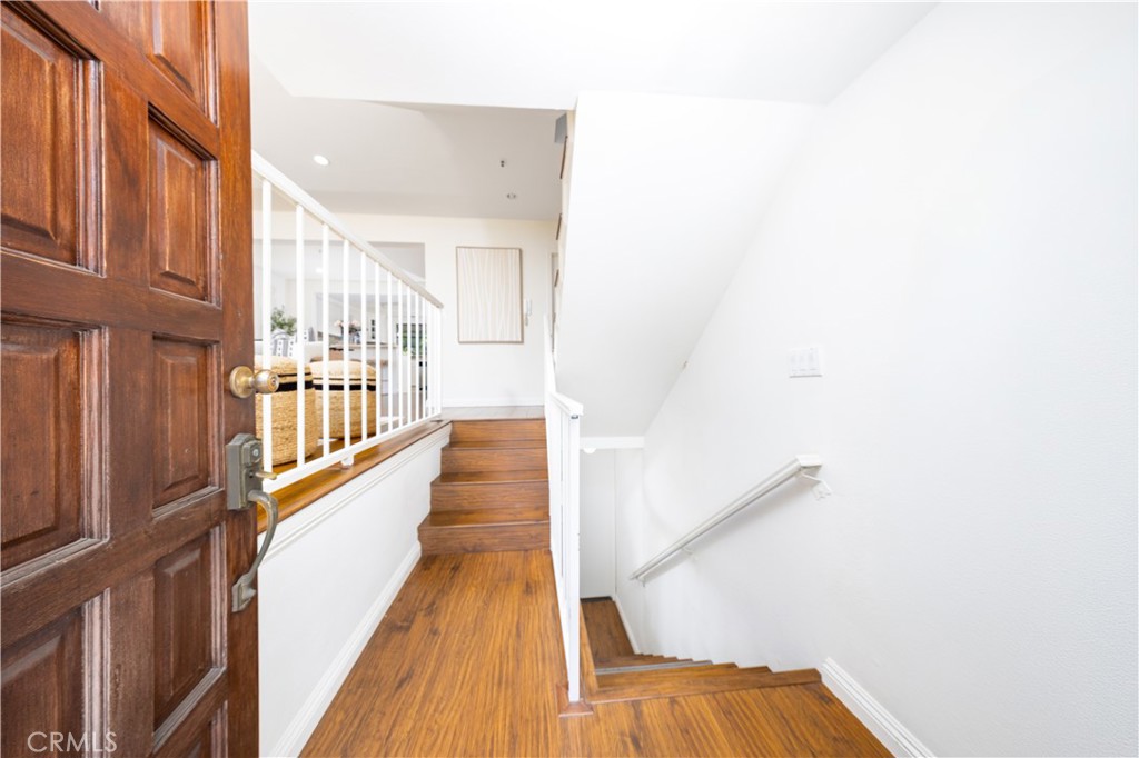 511 N Curtis F
