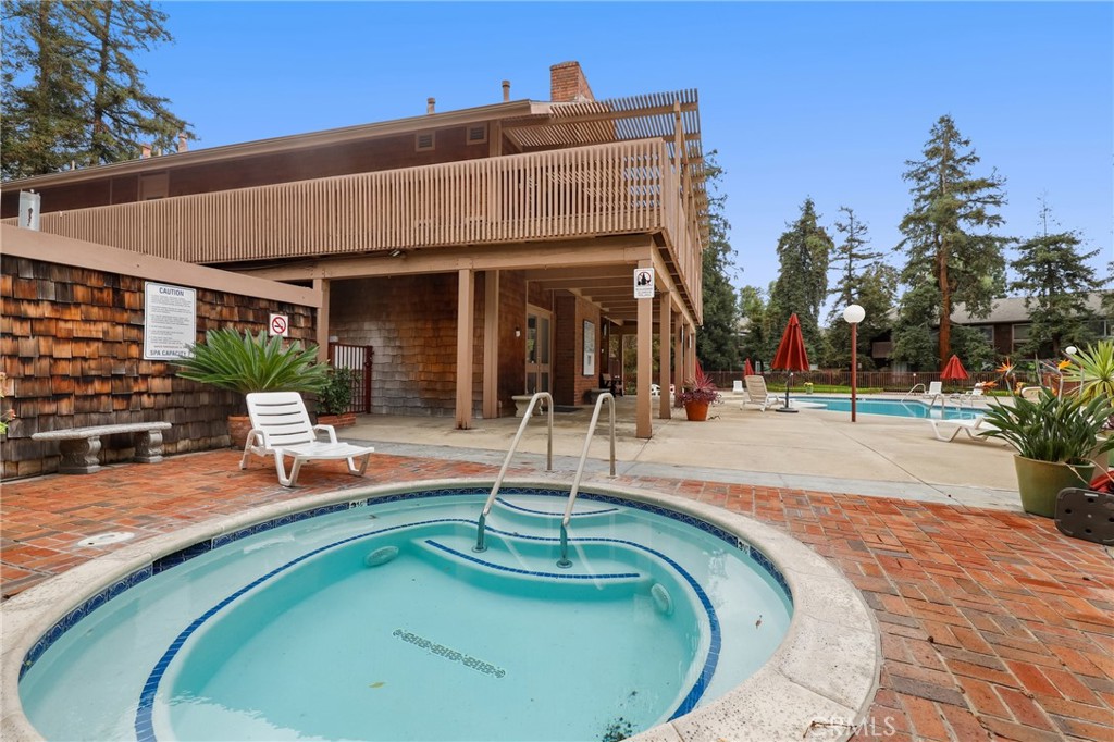 The Redwoods (REDW) - Residential