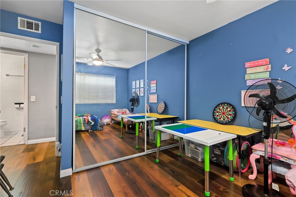 The Redwoods (REDW) - Residential