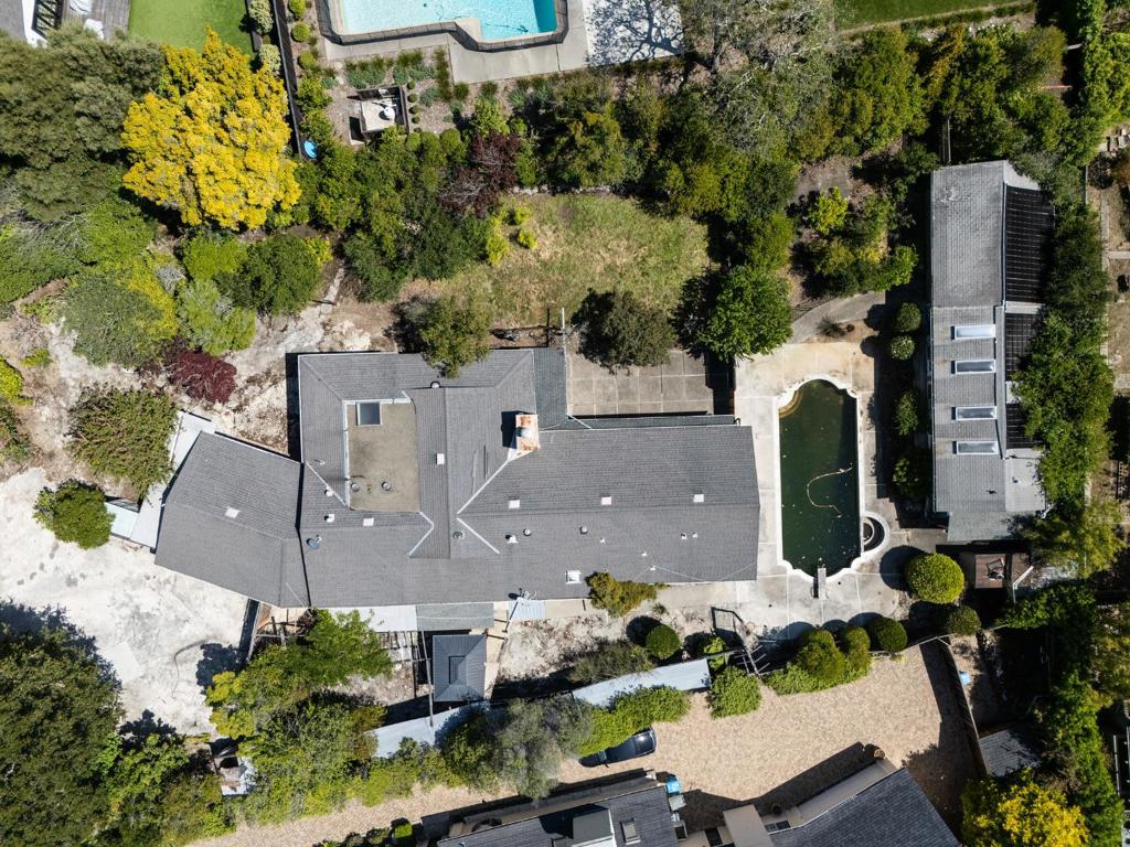 135 Stonehedge Road