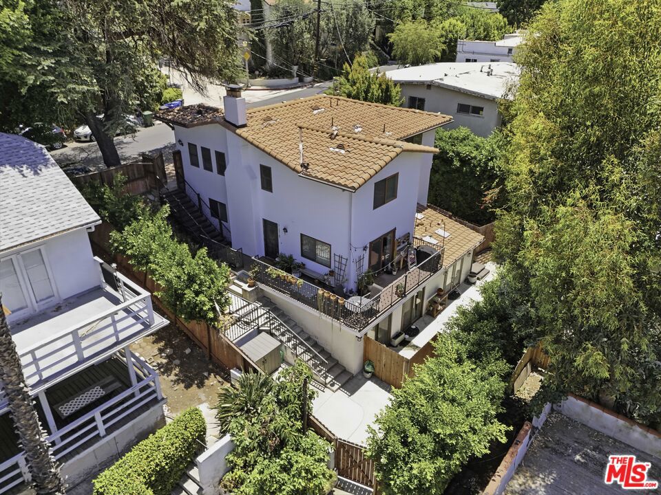2127 Vine Street