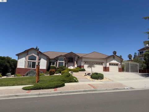 Photo of 3475 Sierra Rd RD, San Jose, CA 95132 (MLS # 41134174)