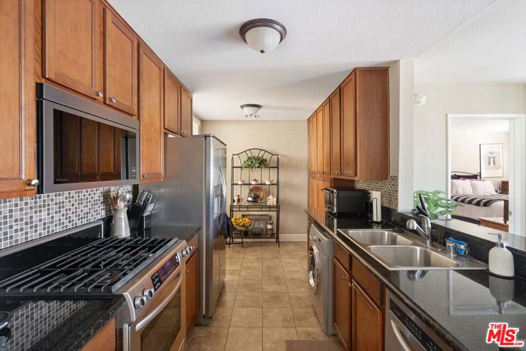 1430 Colby Avenue 102
