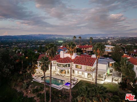 24366 La Masina Court Calabasas CA 91302