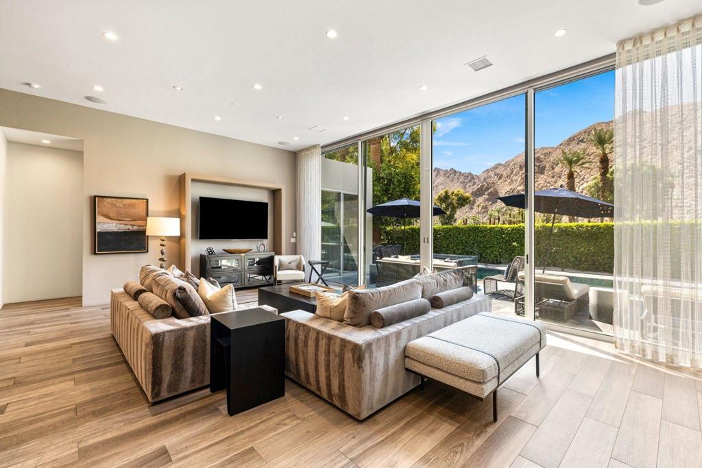 Indian Wells C.C. - Residential
