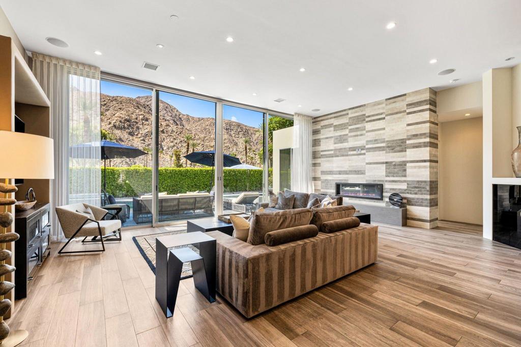 Indian Wells C.C. - Residential