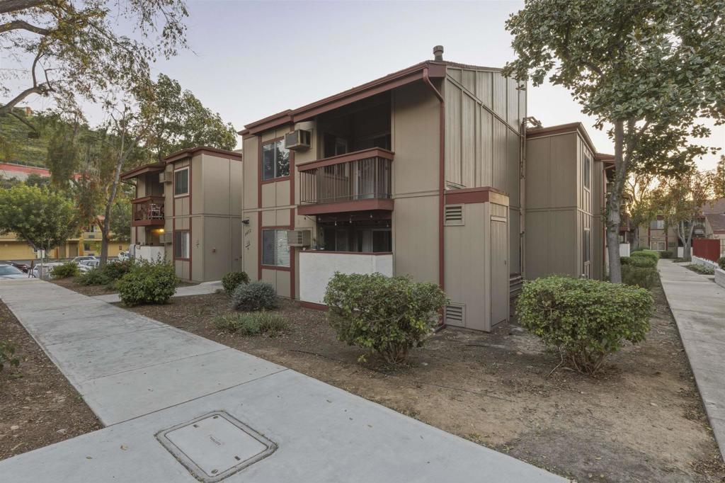 5432 Adobe Falls Rd 12