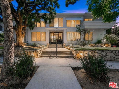 Photo of 1218 N Laurel Avenue, West Hollywood, CA 90046 (MLS # 26989385)