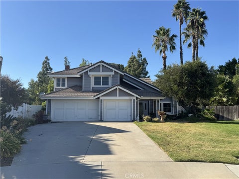 Photo of 30542 Bridgeview Circle, Temecula, CA 92592 (MLS # SW26217554)