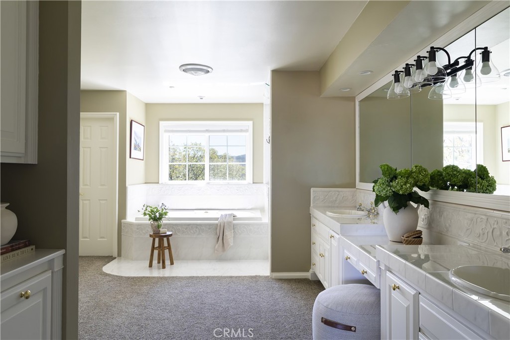 Arrowhead Woods (AWHW) - Residential