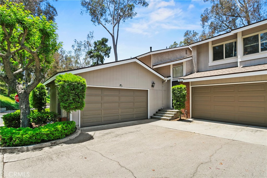 Photo 1 of 23 — 6516 E Camino Vista 1, Anaheim Hills, CA 92807