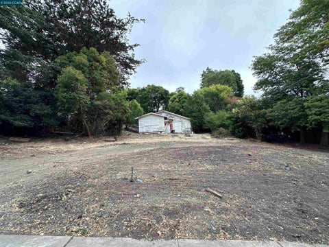 Photo of 534 La Paloma Rd RD, El Sobrante, CA 94803 (MLS # 41138810)