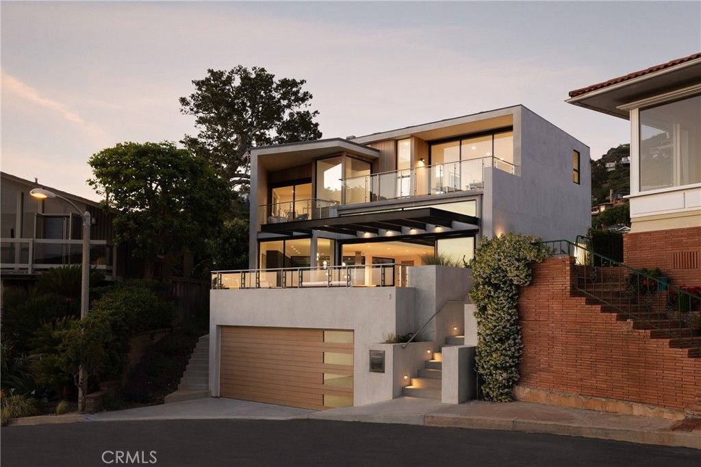 Photo of 1 Lagunita, Laguna Beach, CA 92651 (MLS # LG26035887)