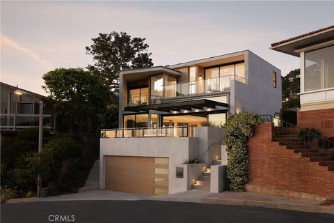 Photo of 1 Lagunita, Laguna Beach, CA 92651 (MLS # LG26035887)